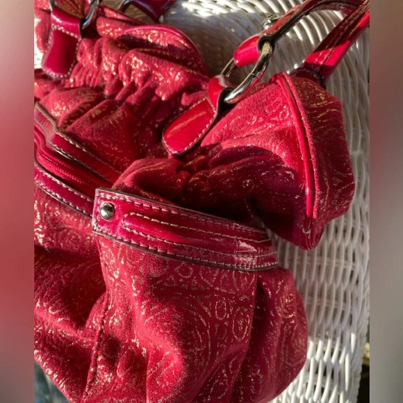 Kathy Van Zeeland shoulder bag. New w/o tags. Never used. Pink/Silver/Black/Gold - Picture 8 of 16